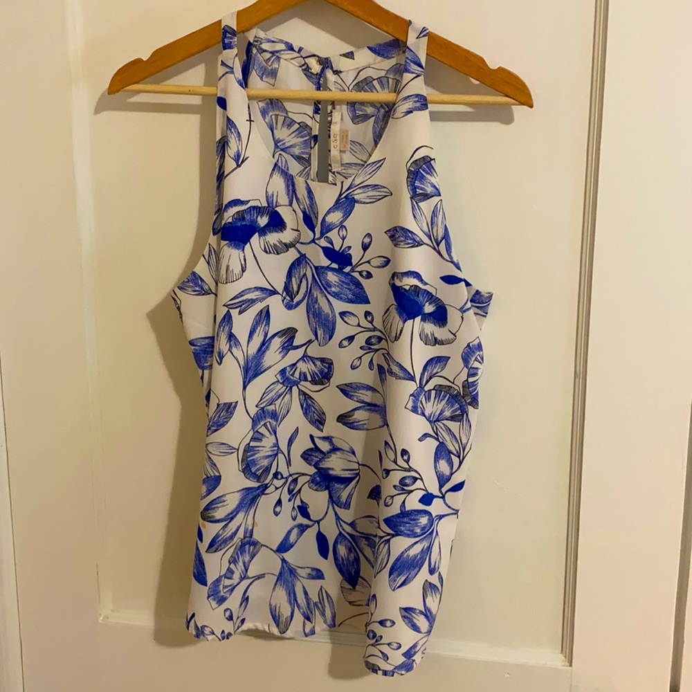 Blue and white floral shell